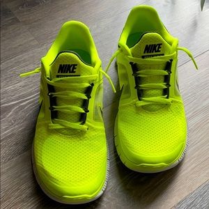 NIKE FREE RUN 3 5.0 SNEAKER